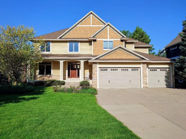 $895,000 | 18658 Ponderosa Court, Eden Prairie, MN 55347