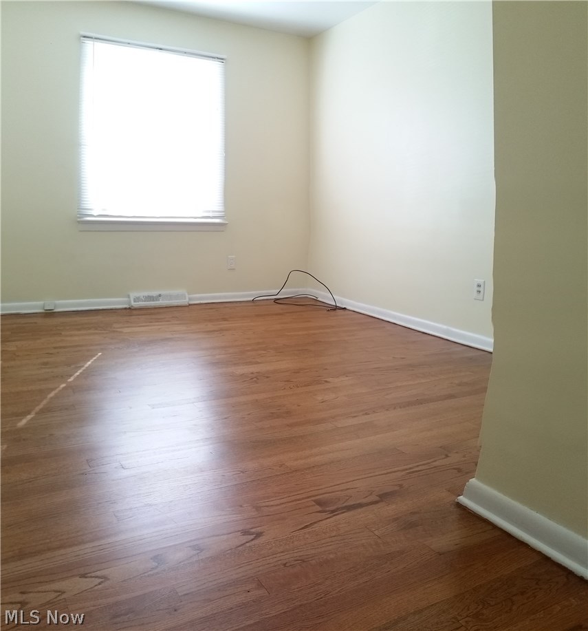 30229 Forestgrove Road Willowick, OH 44095 - Photo 11 of 16 Bedroom #2