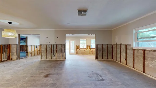 $415,000 | 4511 Huntington Street Northeast, St. Petersburg, FL 33703