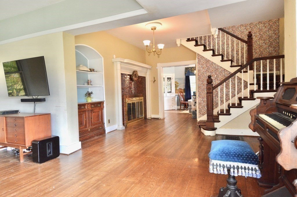 8 Montgomery Road Huntington, MA 01050 - Photo 17 of 40
