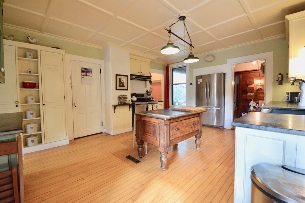 8 Montgomery Road Huntington, MA 01050 - Photo 9 of 40