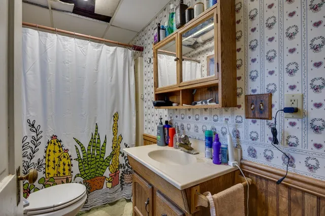 $195,000 | 2831 South Lucas Street, Orfordville, WI 53576