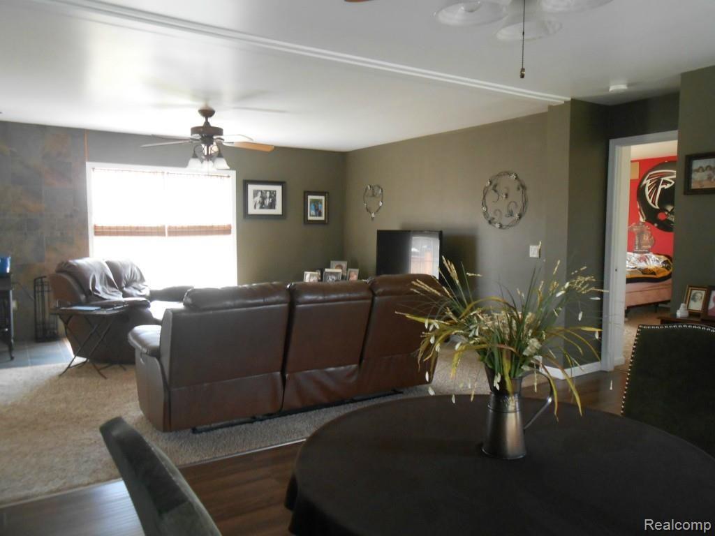 4762 Granger Road Oxford, MI 48371 - Photo 5 of 37 DSCN3213.jpg