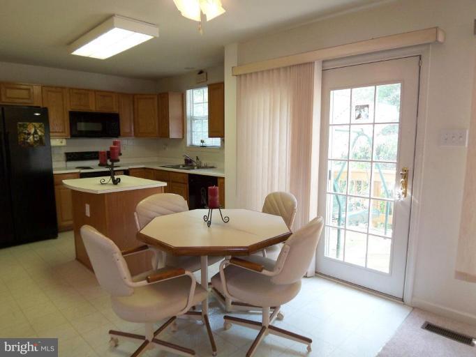 331 Enfield Road Joppa, MD 21085 - Photo 9 of 30 Eat-in Kitchen