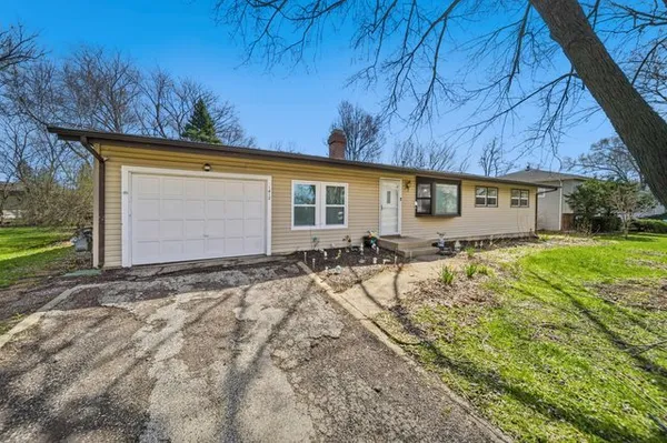 $330,000 | 1412 Beach Road, McHenry, IL 60050