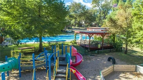 $525,000 | 2803 Edgewater Drive, Austin, TX 78733