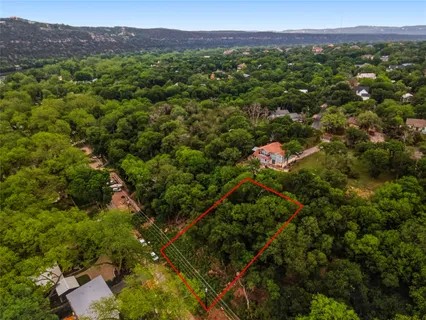 $525,000 | 2803 Edgewater Drive, Austin, TX 78733