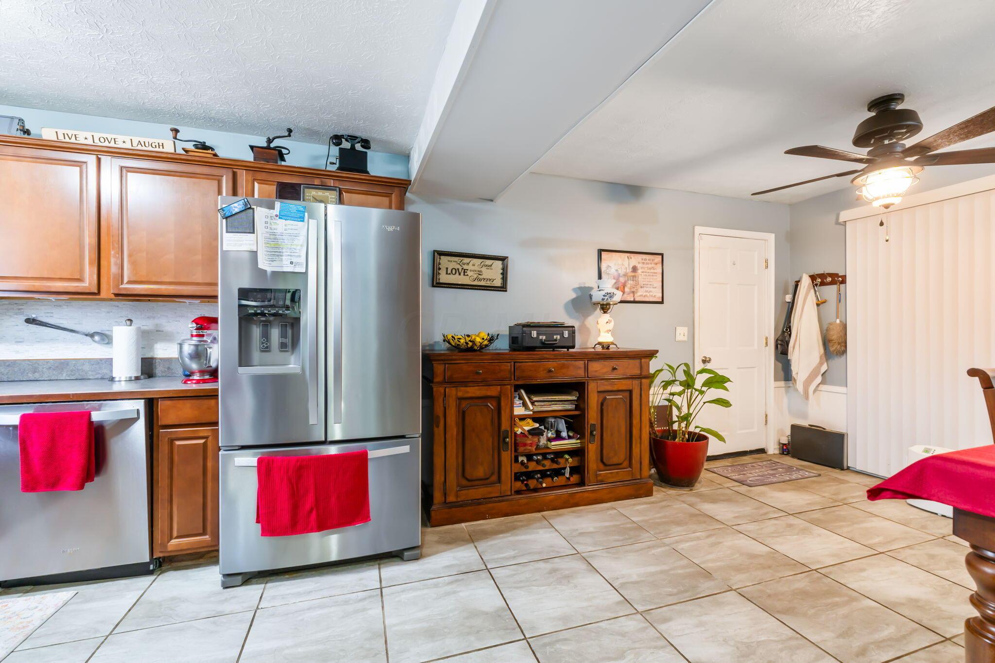 3232 Sundale Road Columbus, OH 43232 - Photo 12 of 43 3232 Sundale Rd (Interior)-15