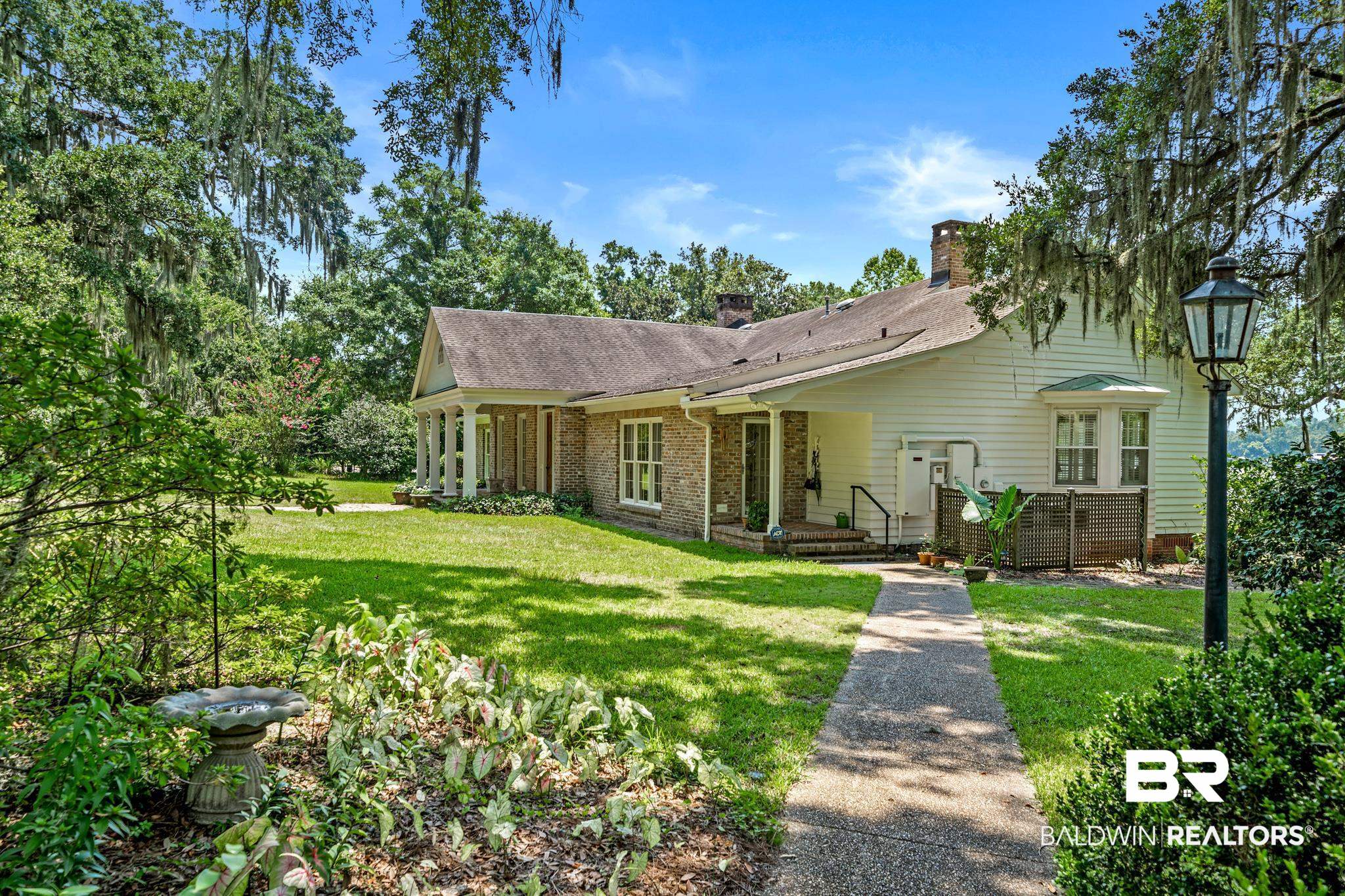 2151 Venetia Road Mobile, AL 36605 - Photo 4 of 47