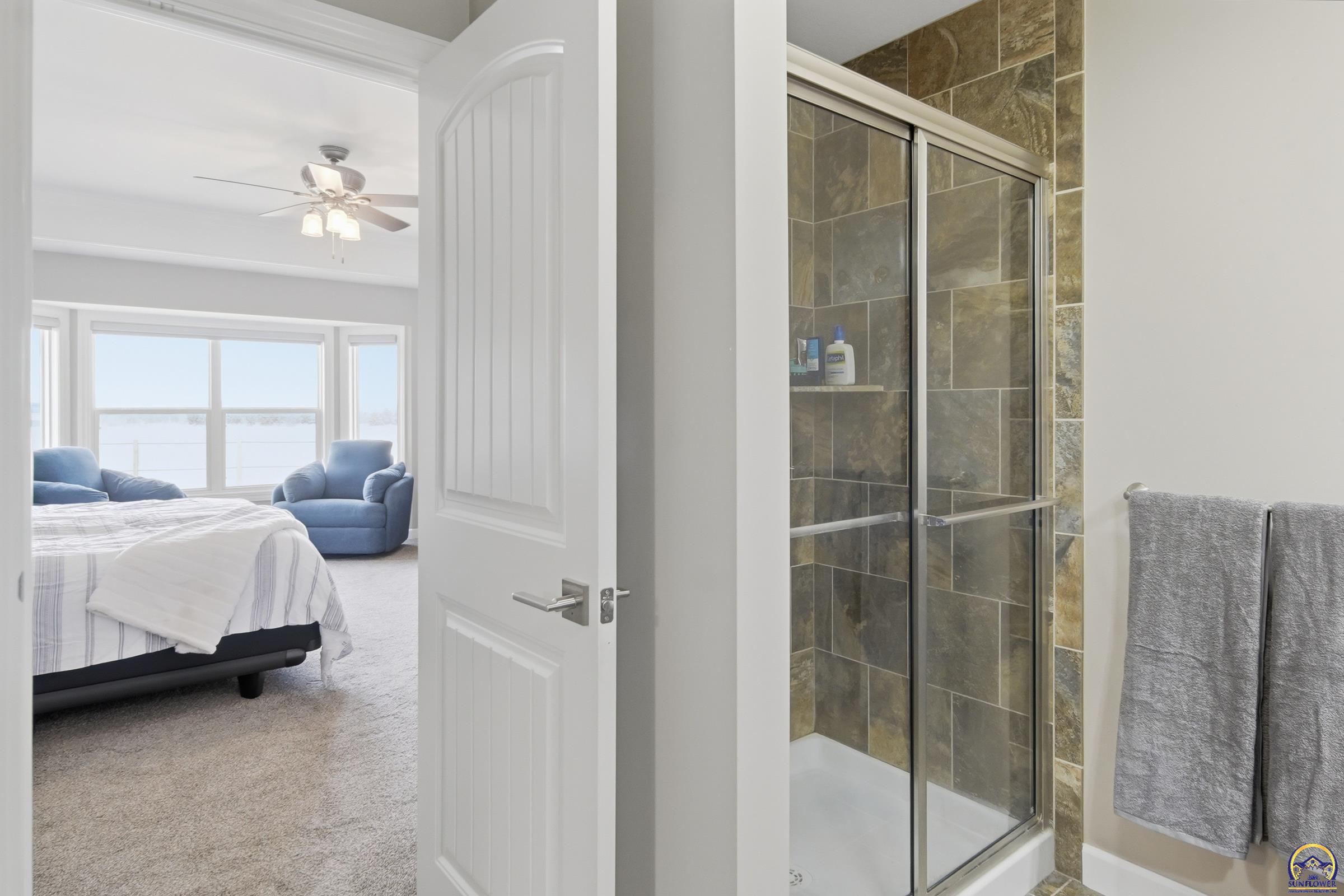 3334 Southwest 43rd Street Topeka, KS 66610 - Photo 14 of 32