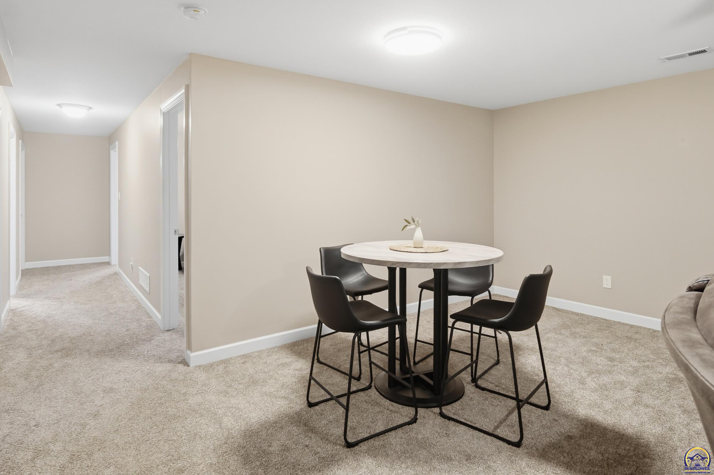 3334 Southwest 43rd Street Topeka, KS 66610 - Photo 24 of 32