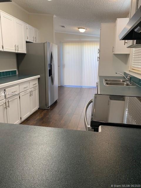 1560 Southwest 65th Avenue Boca Raton, FL 33428 - Photo 7 of 11