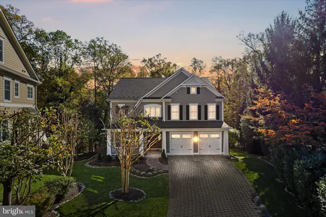 $2,950,000 | 3601 27th Street North, Arlington, VA 22207