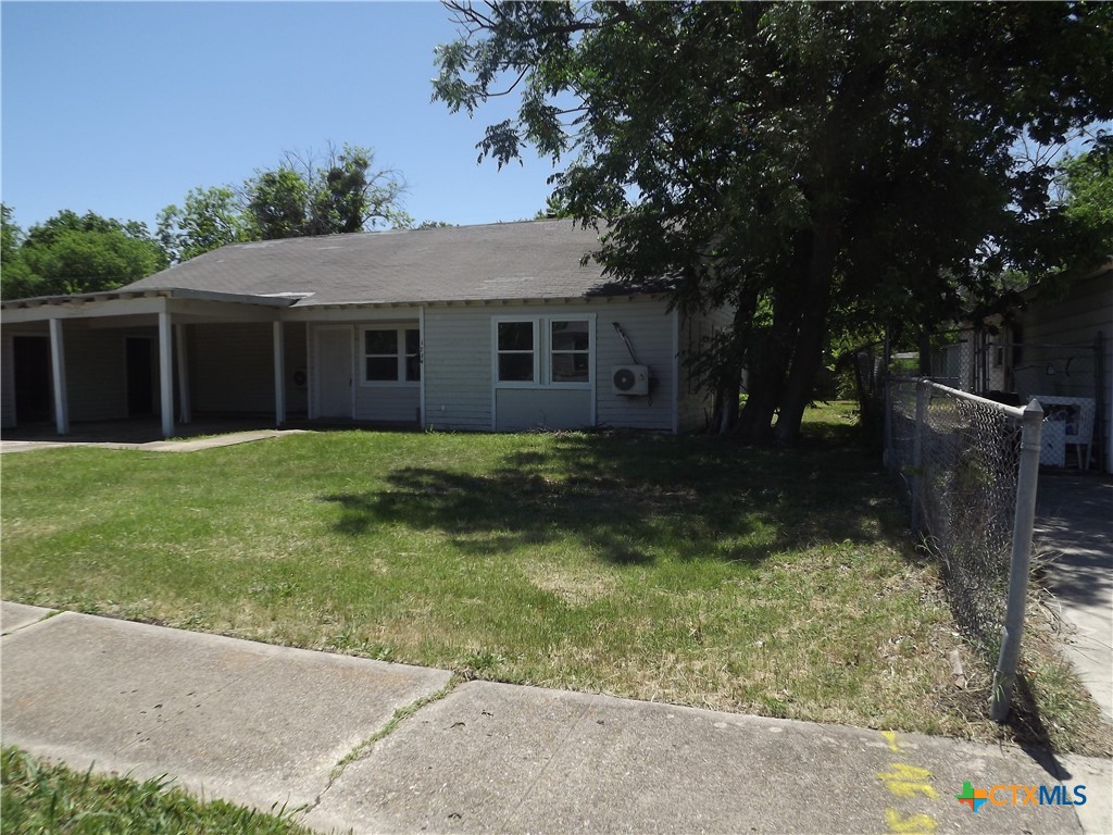 1714 Duncan Avenue Killeen, TX 76541 - Photo 7 of 24 a view of a yard in front of house