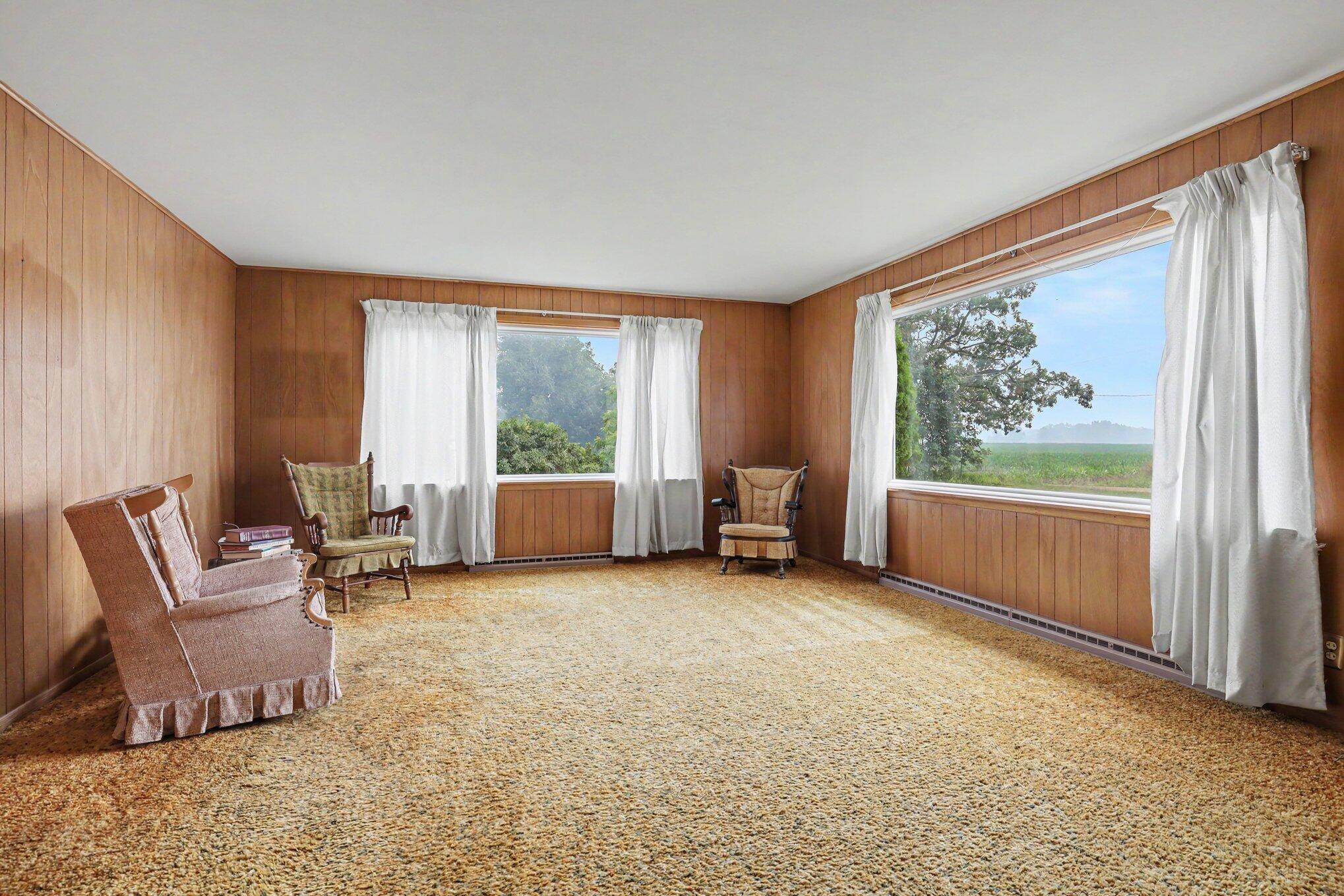 524 Hubbell Road Ionia, MI 48846 - Photo 9 of 30 009_file_4493