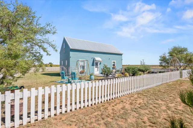 $580,000 | 3370 Drill Stem Road, Levelland, TX 79336