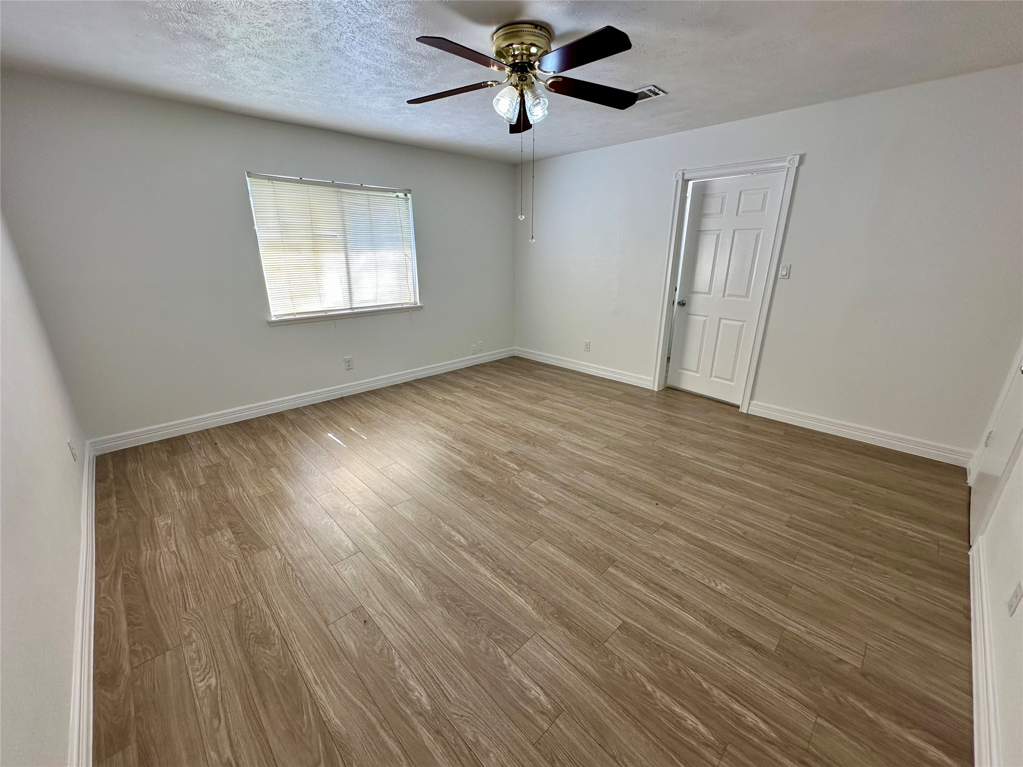 22722 Hawkwood Drive Spring, TX 77373 - Photo 10 of 30
