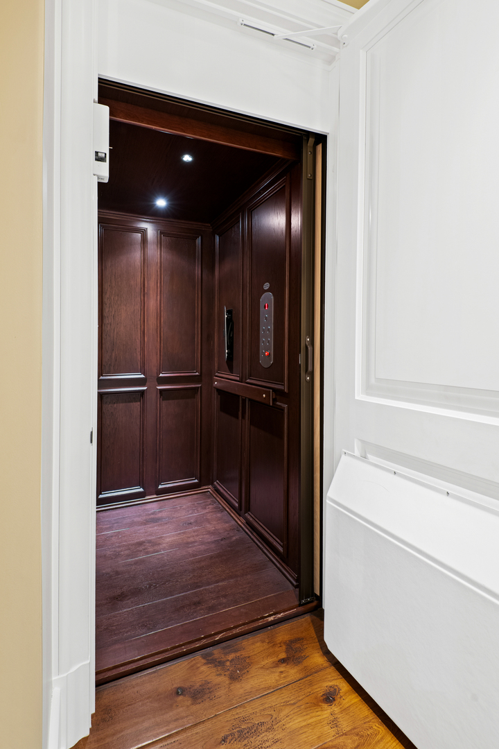 446 West Huron Street Chicago, IL 60654 - Photo 6 of 45