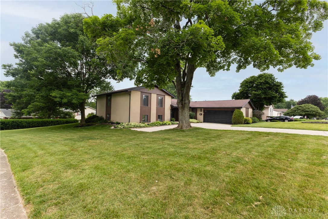 4227 Wagner Road Kettering, OH 45440 - Photo 4 of 51