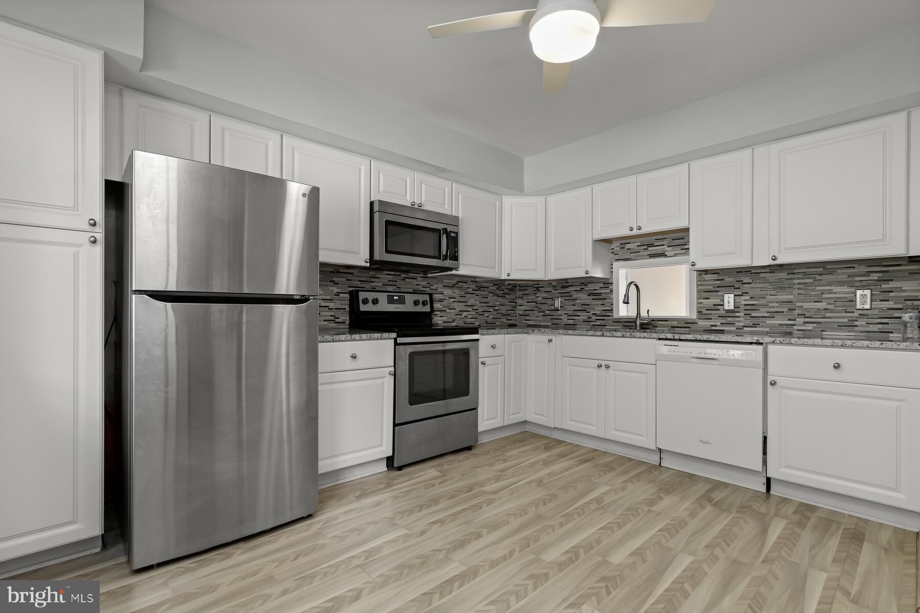 136 New Mark Esplanade Rockville, MD 20850 - Photo 17 of 66