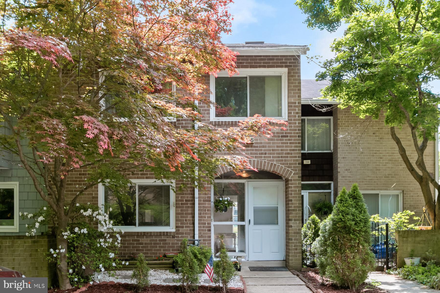 136 New Mark Esplanade Rockville, MD 20850 - Photo 2 of 66