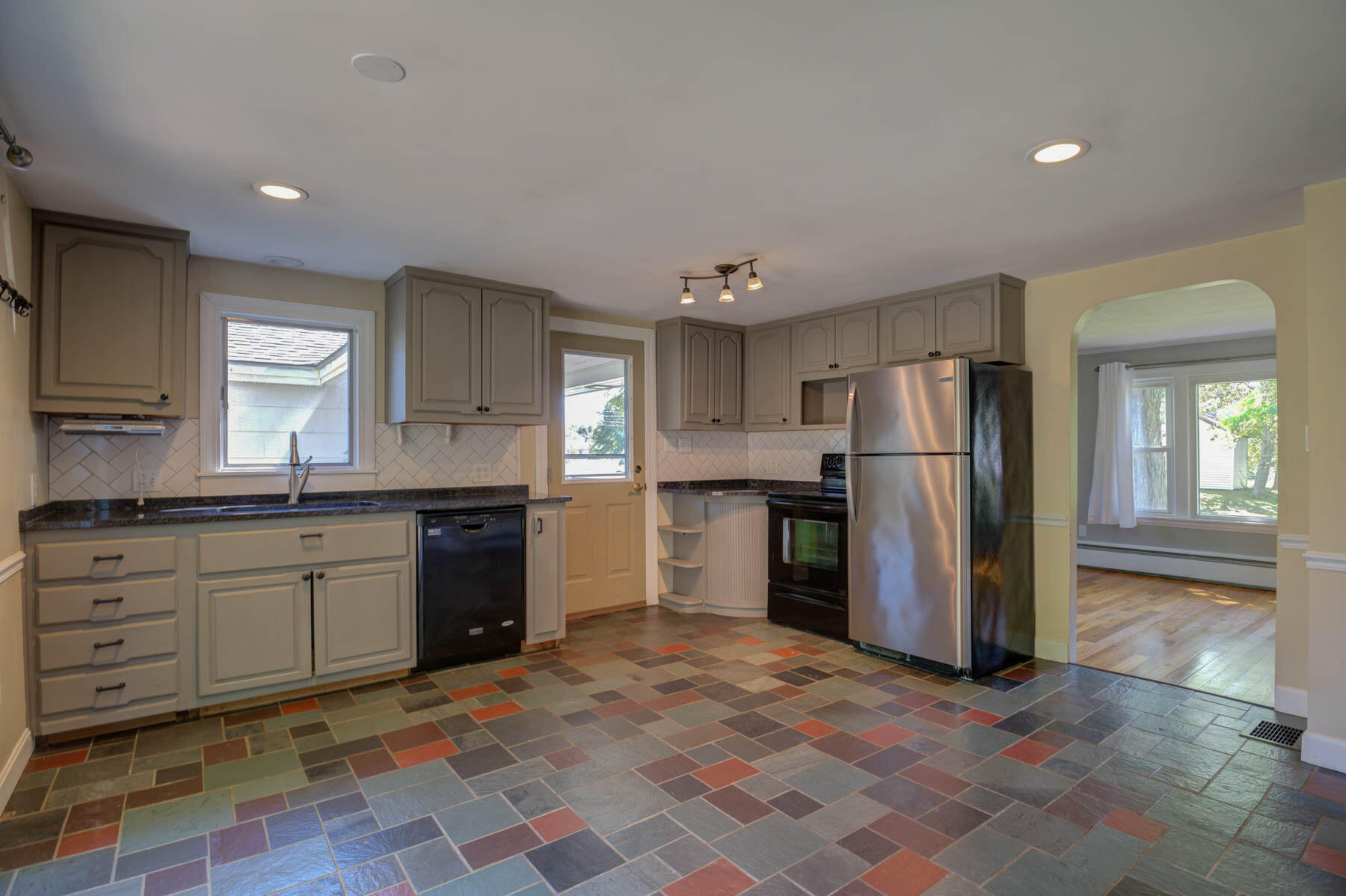 5 Sebago Lake Road Gorham, ME 04038 - Photo 16 of 38 pic-28