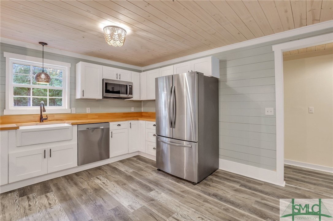 200 John Greco Road Pembroke, GA 31321 - Photo 6 of 33 Kitchen