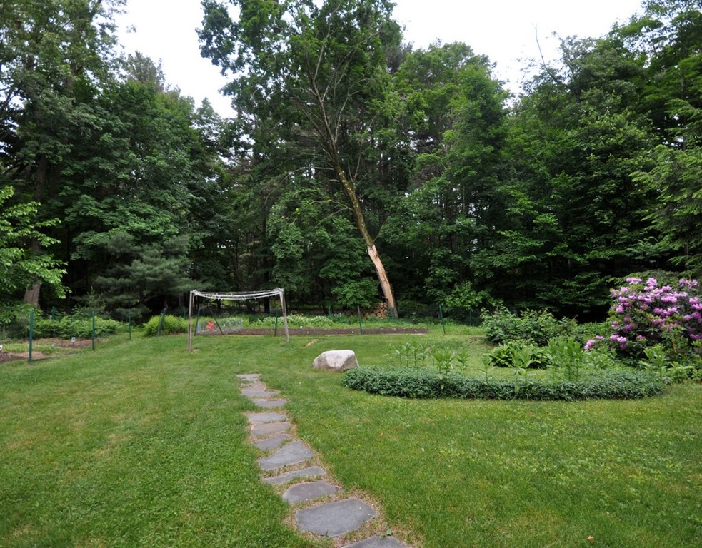13 Old Concord Road Lincoln, MA 01773 - Photo 16 of 17