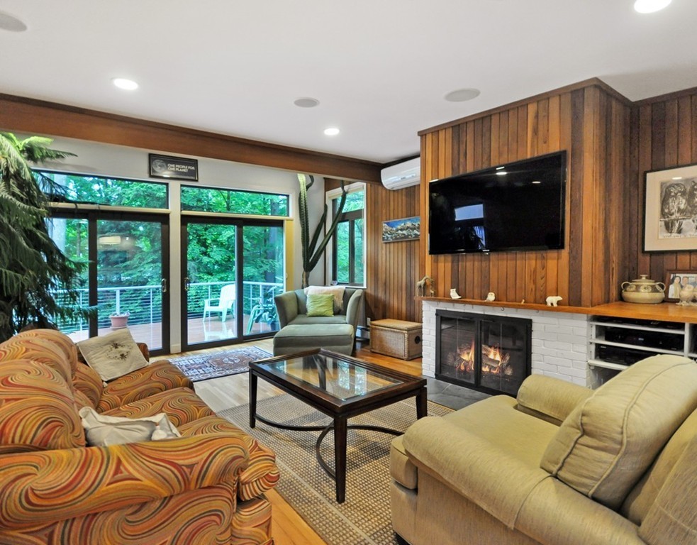 13 Old Concord Road Lincoln, MA 01773 - Photo 5 of 17