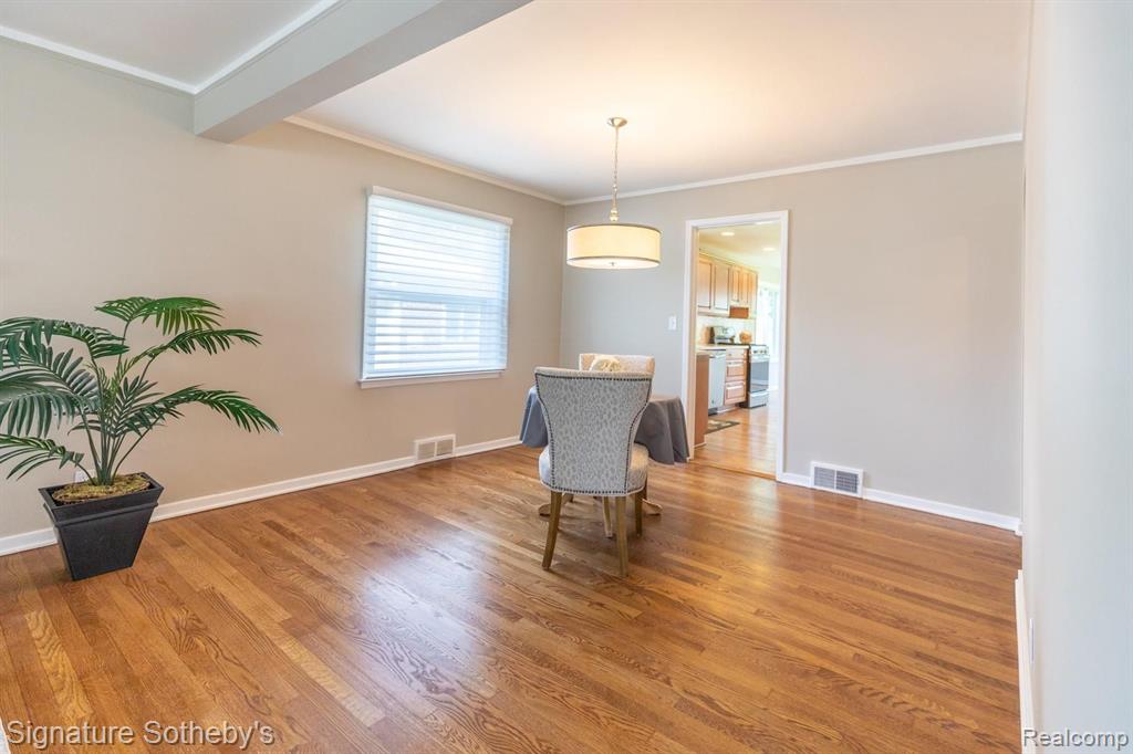 1464 South Renaud Road Grosse Pointe Woods, MI 48236 - Photo 12 of 25