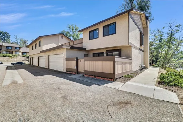 $635,000 | 21696 Laurelrim Drive, Unit D, Diamond Bar, CA 91765