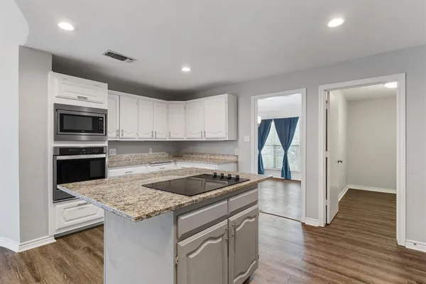 $409,900 | 408 Gaddy Street, Farmersville, TX 75442