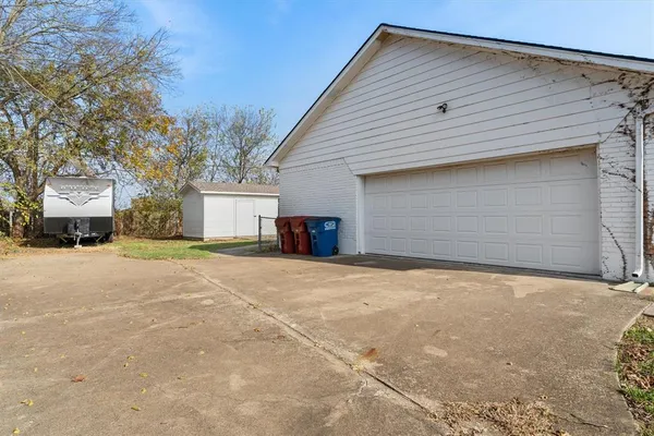 $409,900 | 408 Gaddy Street, Farmersville, TX 75442