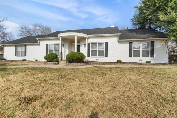 $409,900 | 408 Gaddy Street, Farmersville, TX 75442