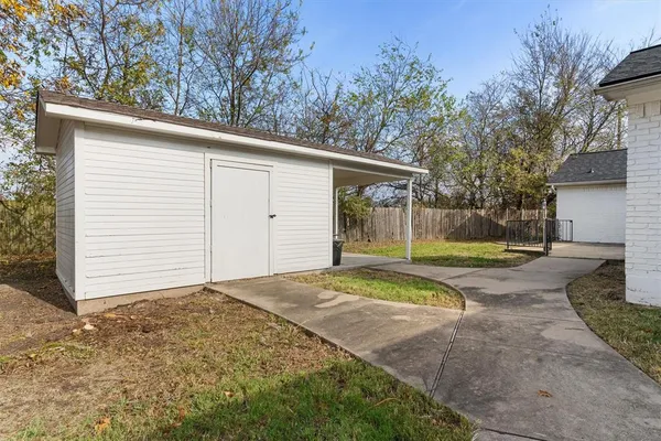 $409,900 | 408 Gaddy Street, Farmersville, TX 75442