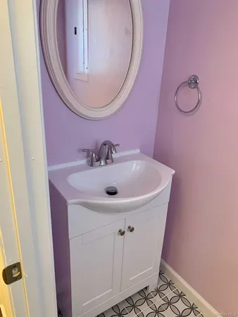 $3,298 | 64 Roundtree Court, Beacon, NY 12508