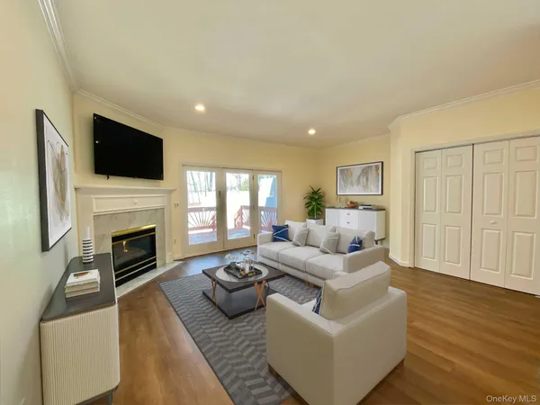$3,298 | 64 Roundtree Court, Beacon, NY 12508