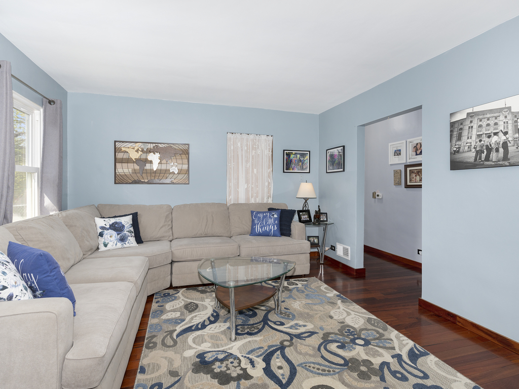 1604 Pine Road Homewood, IL 60430 - Photo 3 of 17 a living room with furniture and wooden floor