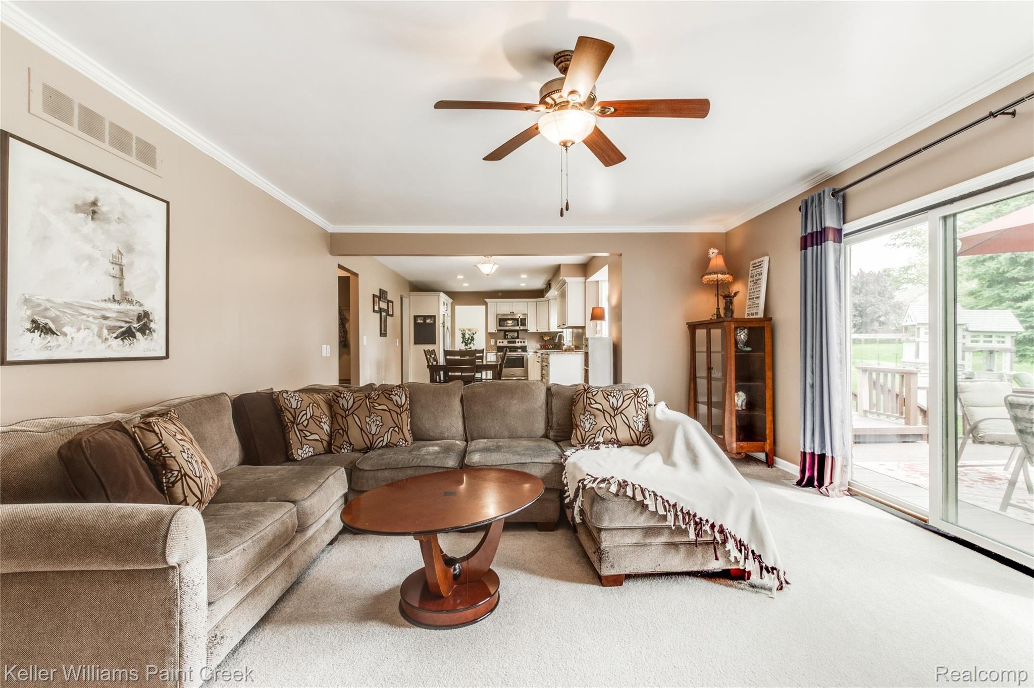 2625 Winter Park Road Rochester, MI 48309 - Photo 21 of 45 INTERIORS (21 of 42).jpg