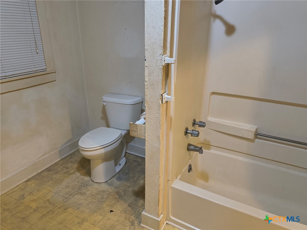 725 Post Oak Road Goliad, TX 77963 - Photo 16 of 21