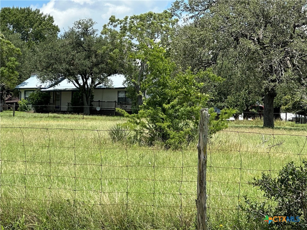 725 Post Oak Road Goliad, TX 77963 - Photo 7 of 21