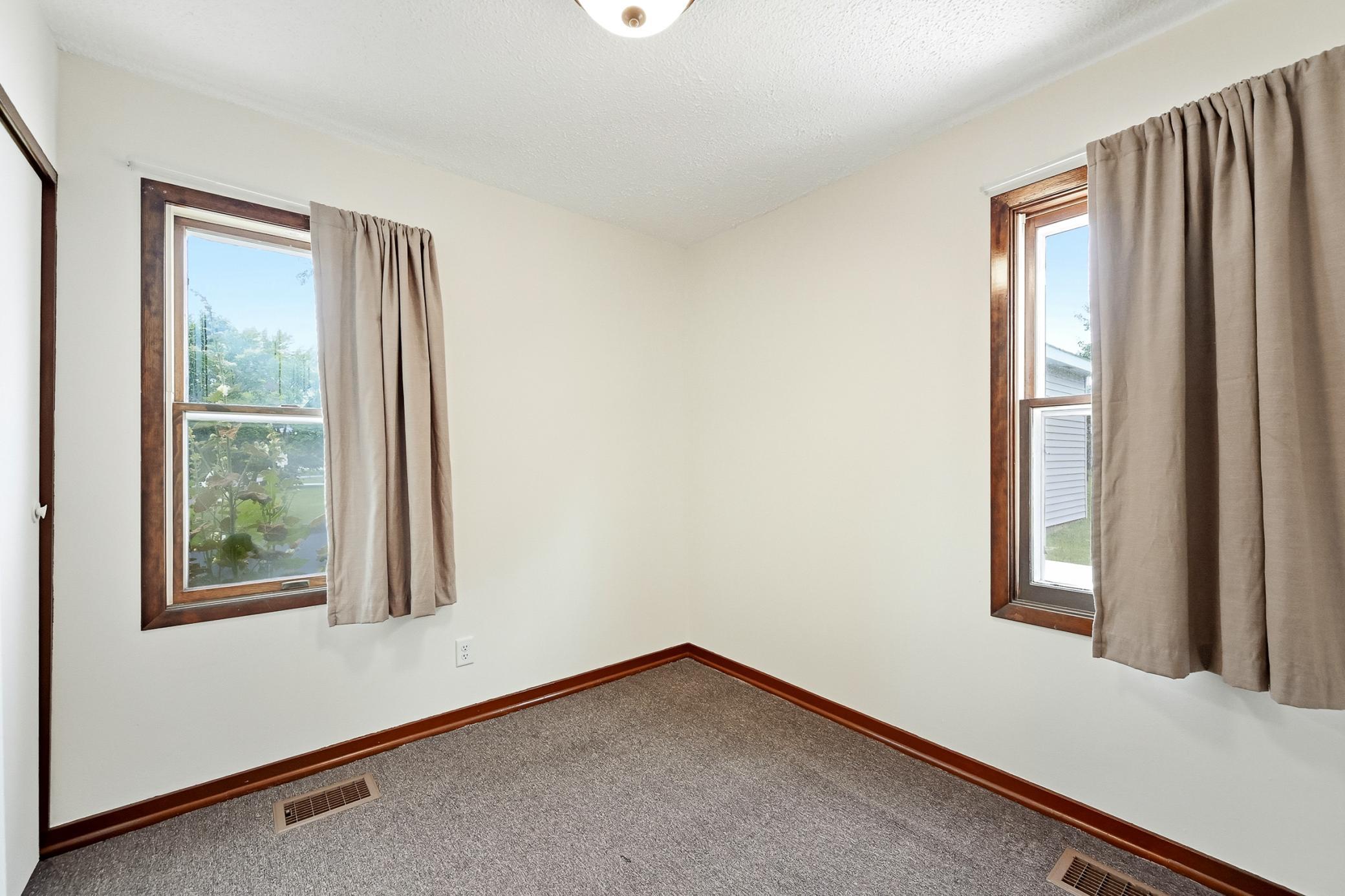 1805 Marvale Avenue Southeast Rochester, MN 55904 - Photo 15 of 25