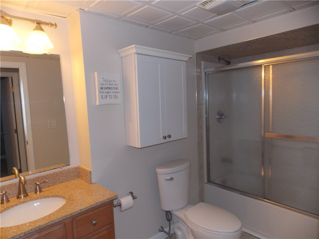 5 Wake Robin Road, Unit 202 Lincoln, RI 02865 - Photo 12 of 16