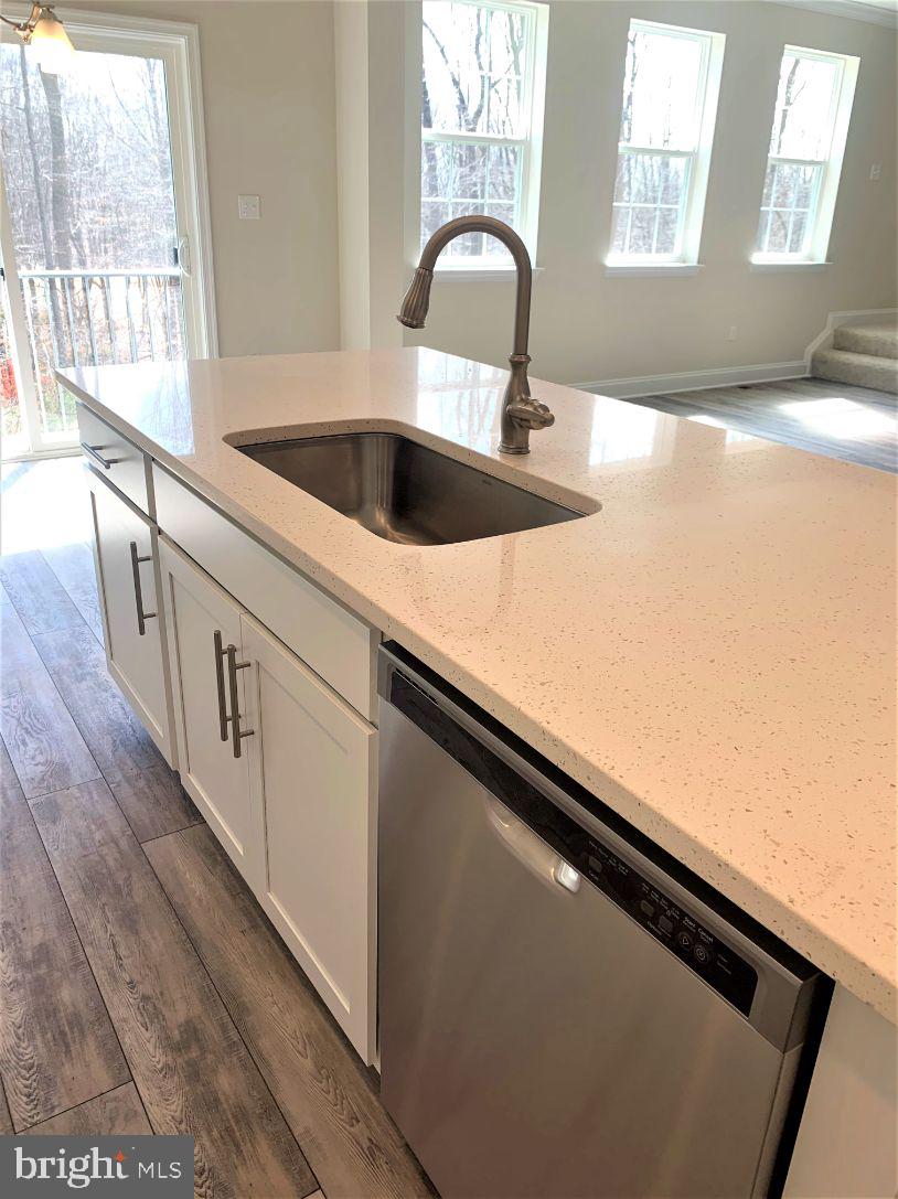 698 Stonegate Road Westminster, MD 21157 - Photo 11 of 27 Gallery Image 11