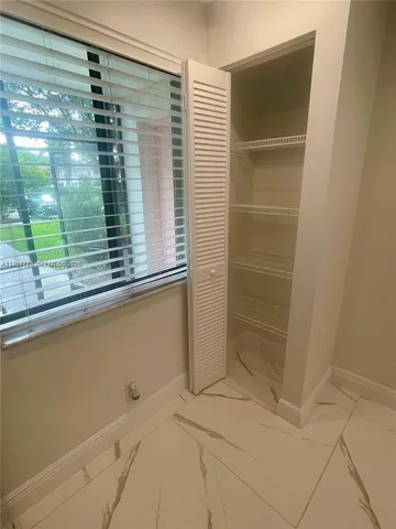 $2,500 | 403 Lakeview Drive, Unit 106, Weston, FL 33326
