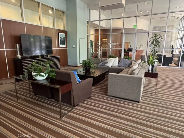 $3,800 | 801 South Grand Avenue, Unit 2203, Los Angeles, CA 90017