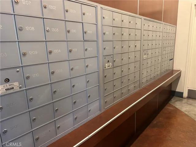 $3,800 | 801 South Grand Avenue, Unit 2203, Los Angeles, CA 90017