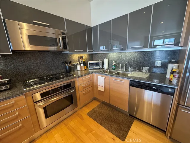 $3,800 | 801 South Grand Avenue, Unit 2203, Los Angeles, CA 90017