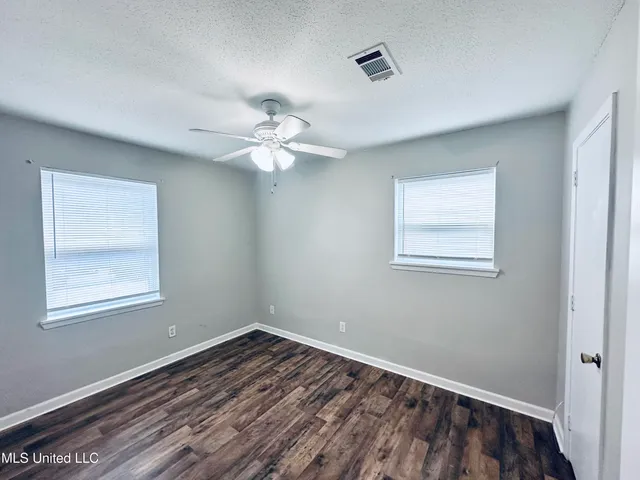 $162,000 | 211 Barbara Circle, Ocean Springs, MS 39564