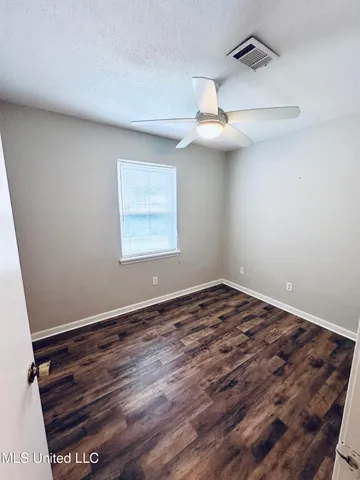 $162,000 | 211 Barbara Circle, Ocean Springs, MS 39564